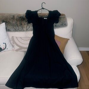 New Abercrombie and Fitch black puffy sleeve dress size small!